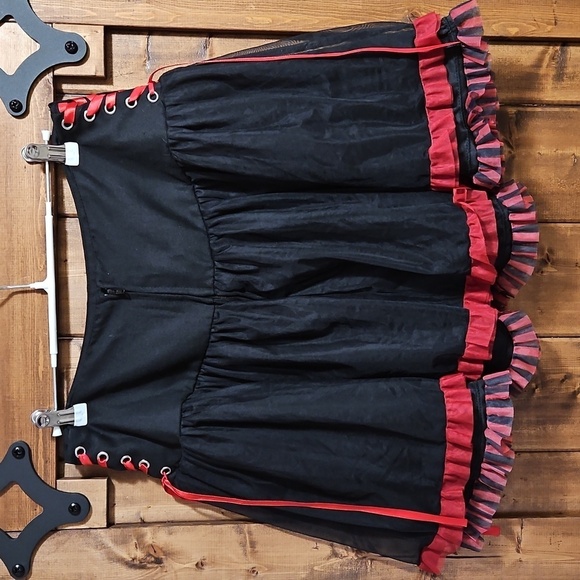 Hot Topic Red Black Lace-Up Mini Skirt Size M - Picture 5 of 14